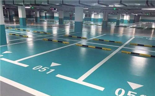 达日达日环氧地坪中涂：构筑坚固地面的关键环节